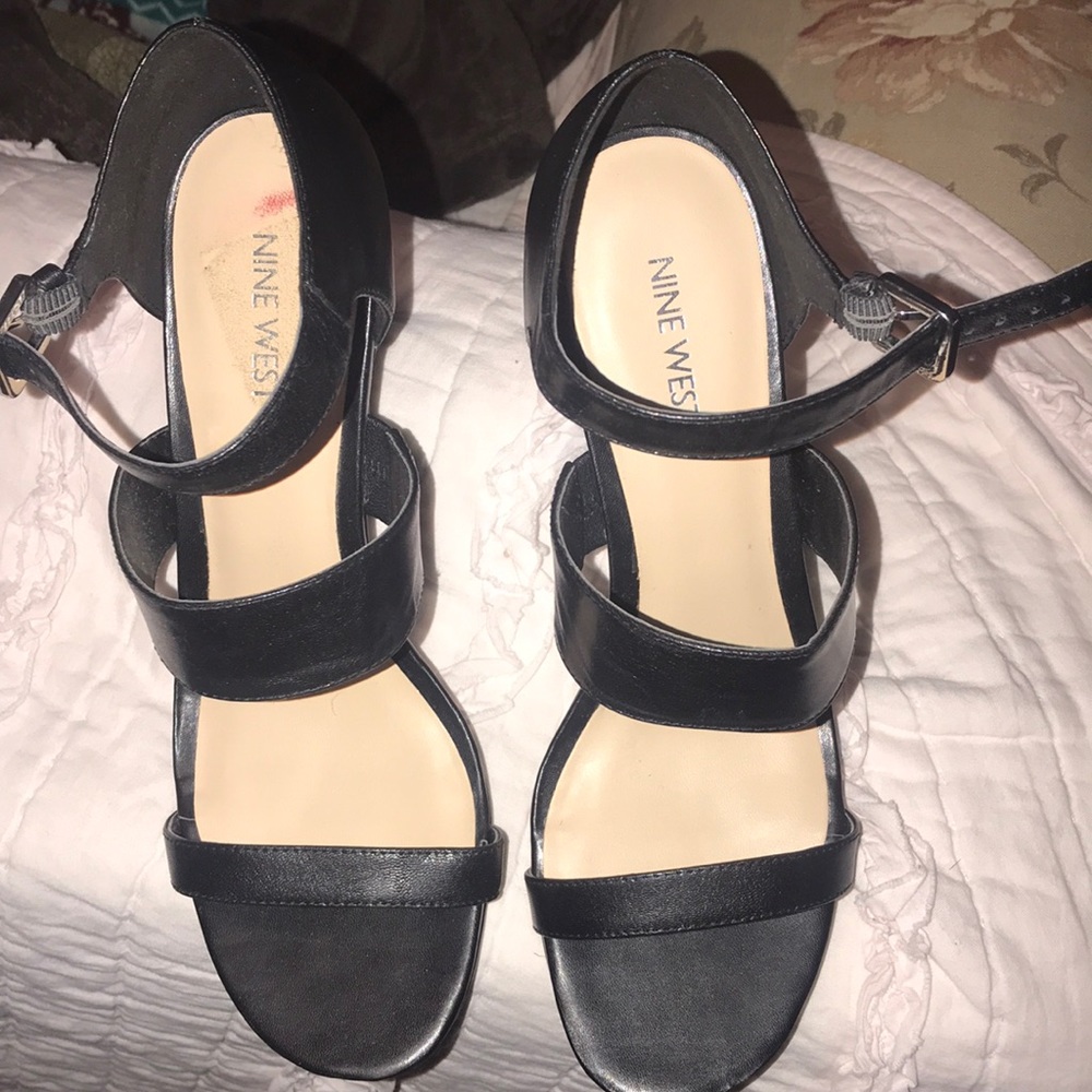 NWOT Nine West black strappy heels. Size 8.5